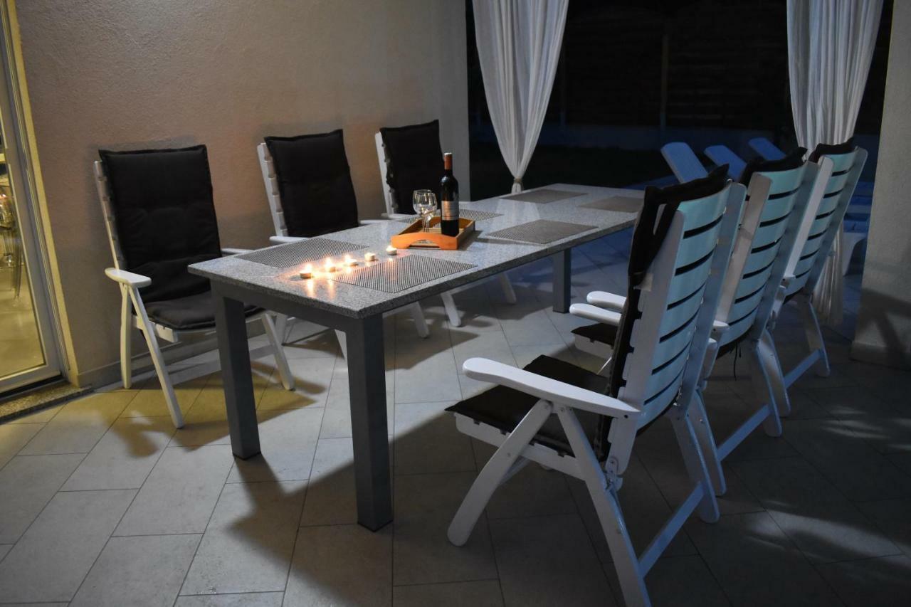 Villa Silver Novigrad With Private Pool Luaran gambar
