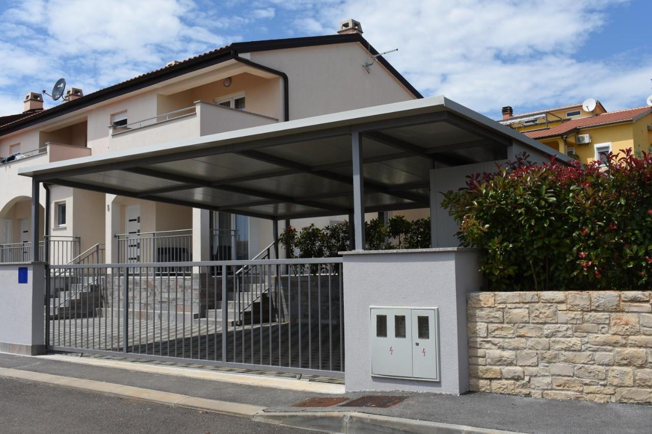 Villa Silver Novigrad With Private Pool Luaran gambar